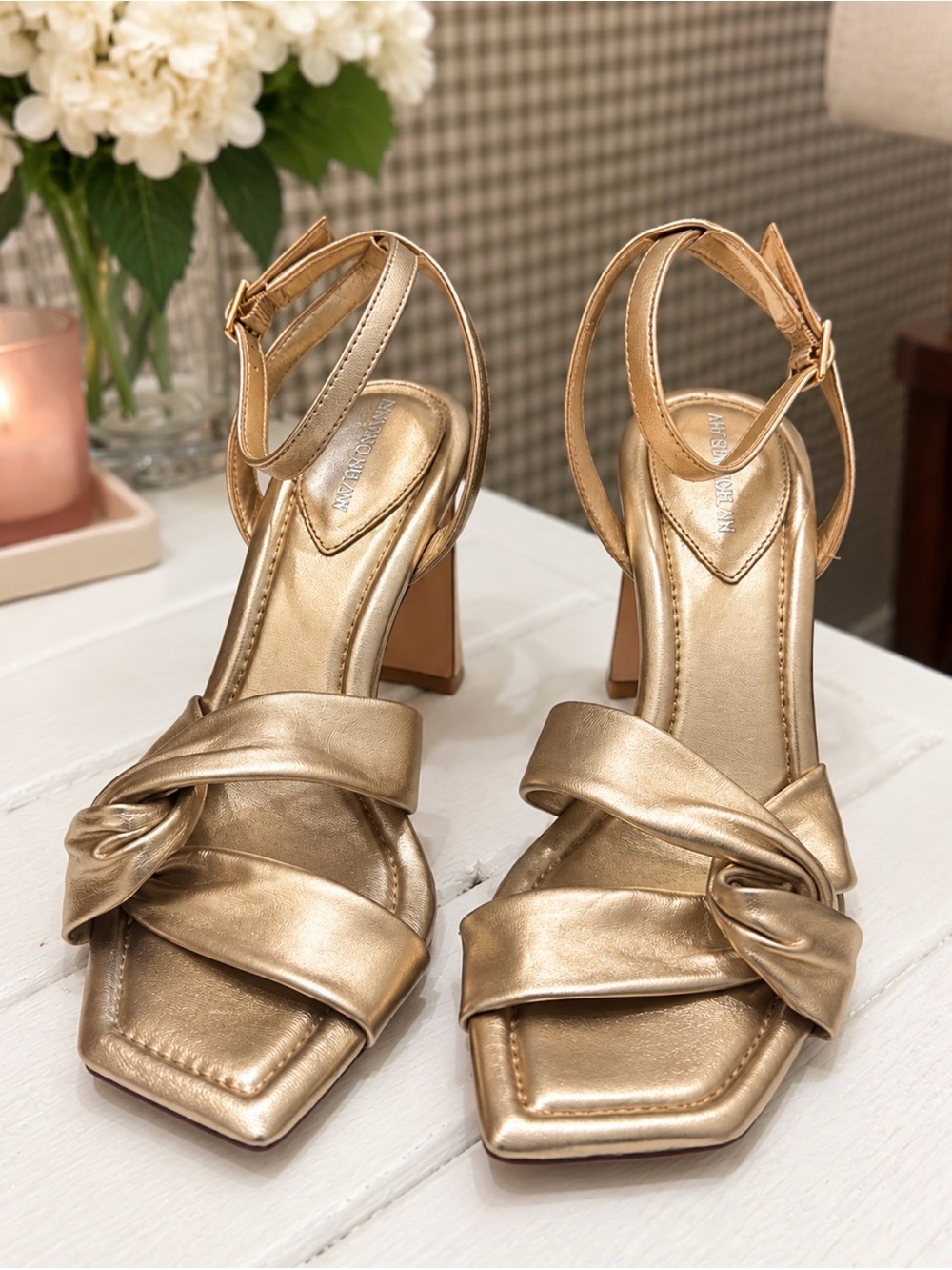 Antonio Melani Nikki Metallic Gold Leather Knot Ankle Strap Block Heel Size 7M